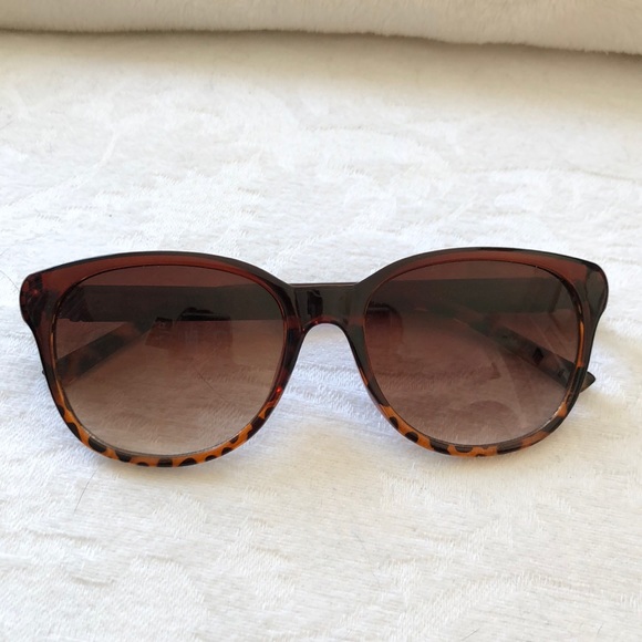 Sunglasses - Picture 1 of 2